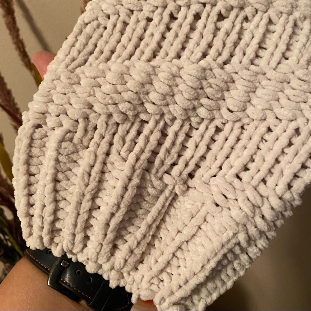 POL Cream Chevron knit Sweater small - Picture 6 of 12